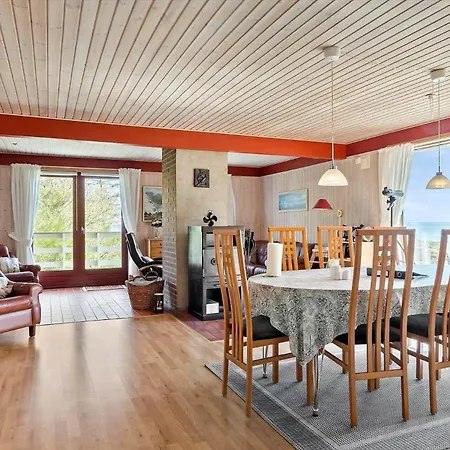 Lf18110-veslos-agerovej-13 Vesløs